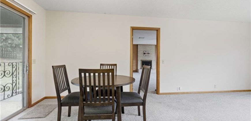 Homes for Sale in Lake Waukomis, MO 64151 | 610 NW North Shore Drive