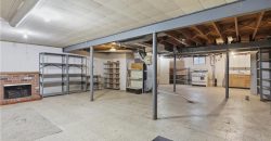 Homes for Sale in Lake Waukomis, MO 64151 | 610 NW North Shore Drive