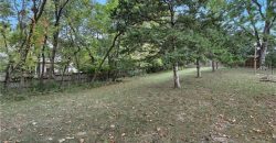 Homes for Sale in Lake Waukomis, MO 64151 | 610 NW North Shore Drive