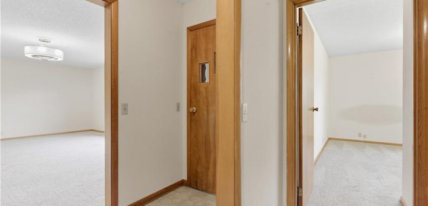 Homes for Sale in Lake Waukomis, MO 64151 | 610 NW North Shore Drive