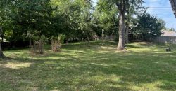 Homes for Sale in Lake Waukomis, MO 64151 | 610 NW North Shore Drive