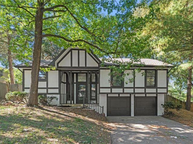 Homes for Sale in Kansas City, MO 64117 | 3522 N COLLEGE Avenue
