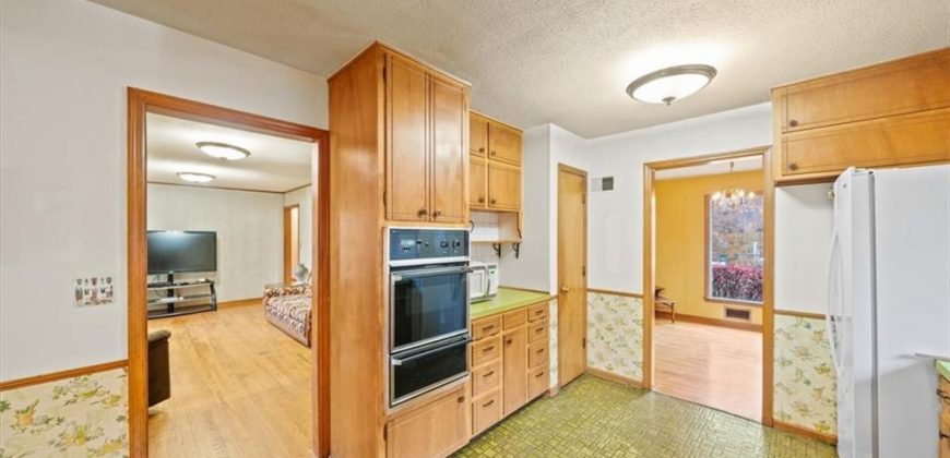 Homes for Sale in Kansas City, MO 64118 | 4942 N Flora Avenue