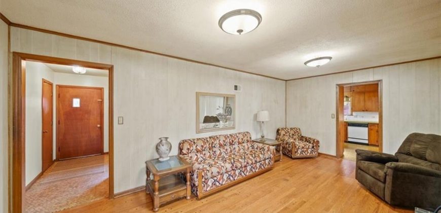 Homes for Sale in Kansas City, MO 64118 | 4942 N Flora Avenue