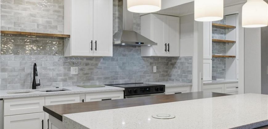 Homes for Sale in Excelsior Springs, MO 64024 | 1606  Lynn Road