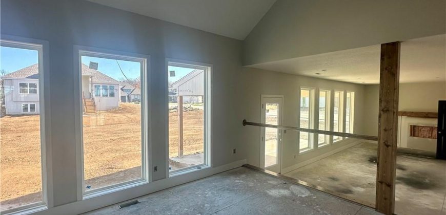 Homes for Sale in Parkville, MO 64152 | 7040 NW Yulich Court