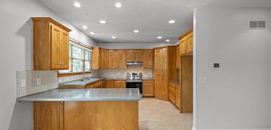 Homes for Sale in Liberty, MO 64068 | 1044  Silverleaf Lane