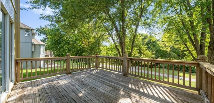 Homes for Sale in Liberty, MO 64068 | 1044  Silverleaf Lane