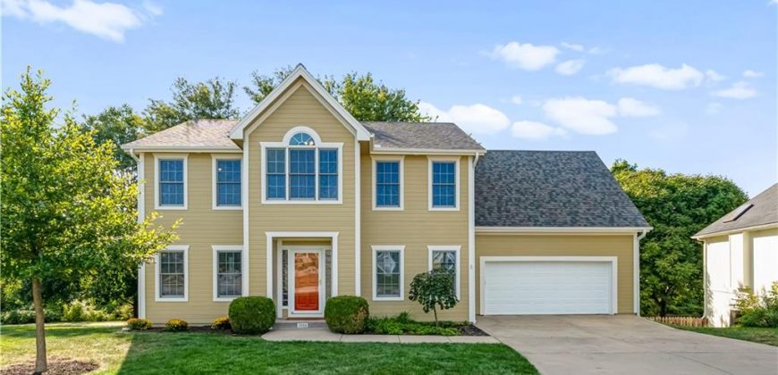 Homes for Sale in Liberty, MO 64068 | 1044  Silverleaf Lane