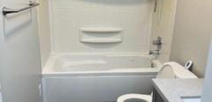 Homes for Sale in Parkville, MO 64152 | 5822 NW Walnut Court