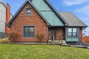 3704-NW-74TH-Street-mls-2588861-image-1