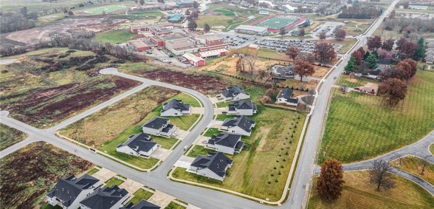 Homes for Sale in Smithville, MO 64089 | 709  Ridge Drive