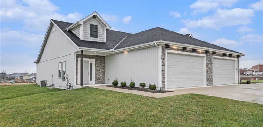 Homes for Sale in Smithville, MO 64089 | 709  Ridge Drive