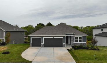 Homes for Sale in Kansas City, MO 64155 | 10504 N Mulberry Street