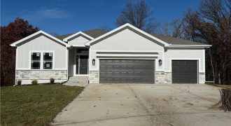 Homes for Sale in Kearney, MO 64060 | 1300  Melissa Court