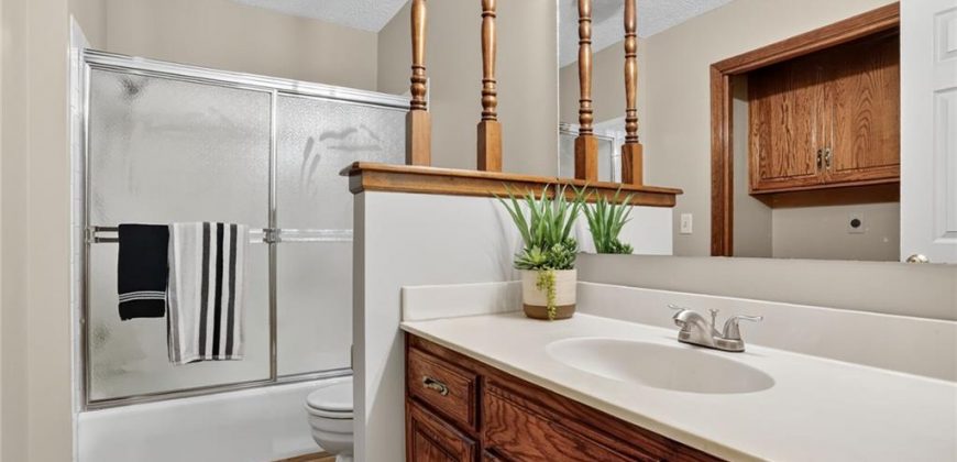 Homes for Sale in Liberty, MO 64068 | 1420  Andrea Drive