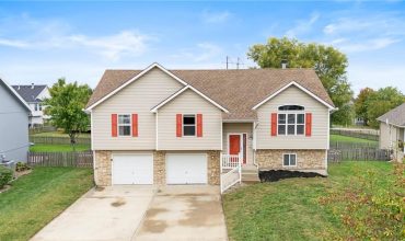 Homes for Sale in Kansas City, MO 64157 | 7808 NE 109th Circle