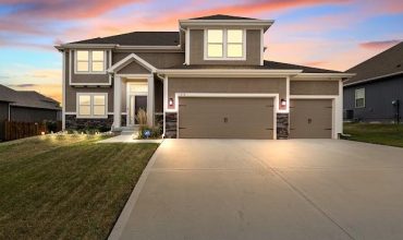 Homes for Sale in Kansas City, MO 64156 | 11016 N Crystal Avenue