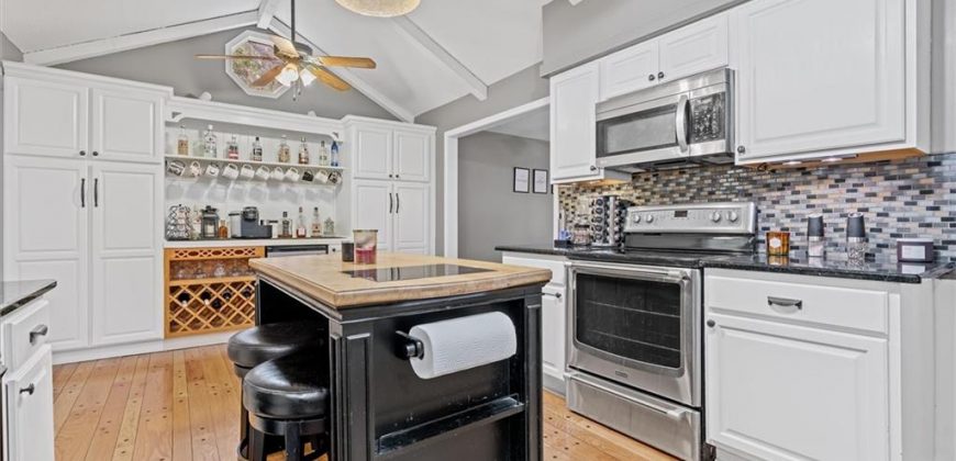 Homes for Sale in Kansas City, MO 64152 | 9705 NW Hampton Woods Drive