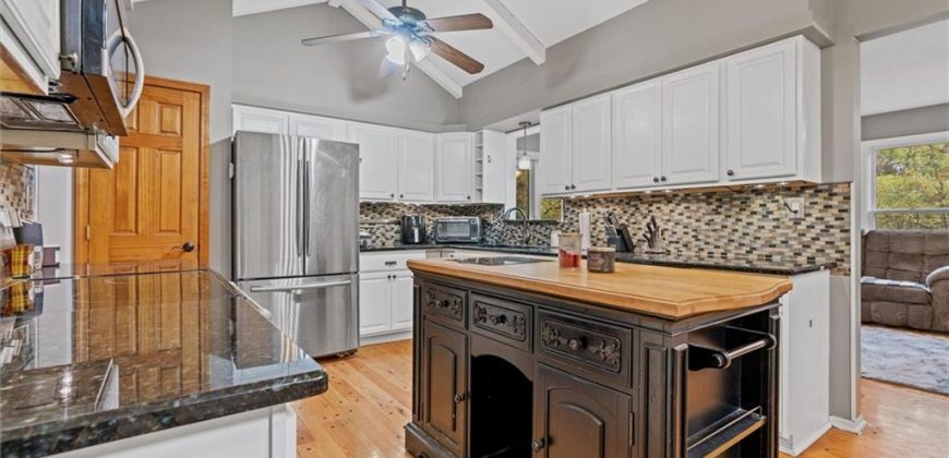 Homes for Sale in Kansas City, MO 64152 | 9705 NW Hampton Woods Drive