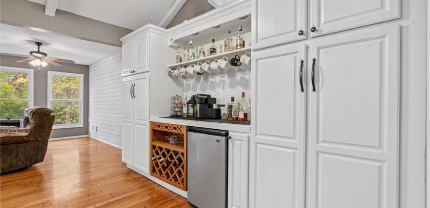 Homes for Sale in Kansas City, MO 64152 | 9705 NW Hampton Woods Drive