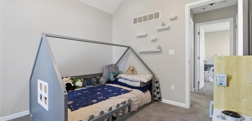 Homes for Sale in Kansas City, MO 64157 | 11004 N Hunter Avenue