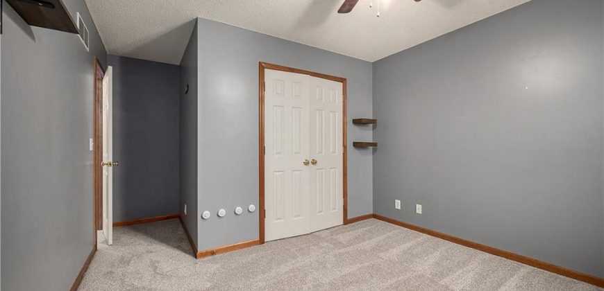 Homes for Sale in Kansas City, MO 64155 | 11264 N SUMMIT Street