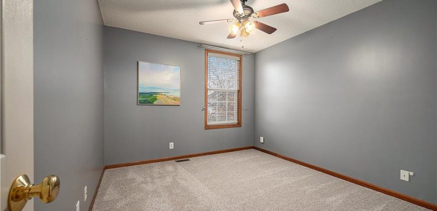 Homes for Sale in Kansas City, MO 64155 | 11264 N SUMMIT Street