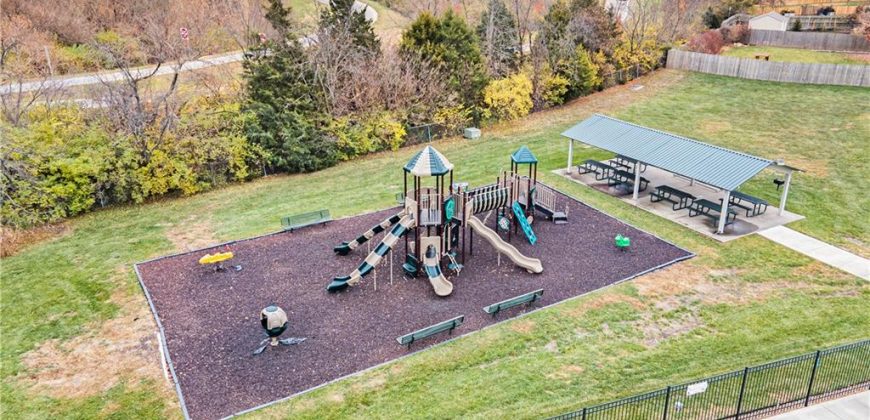 Homes for Sale in Kansas City, MO 64155 | 11264 N SUMMIT Street