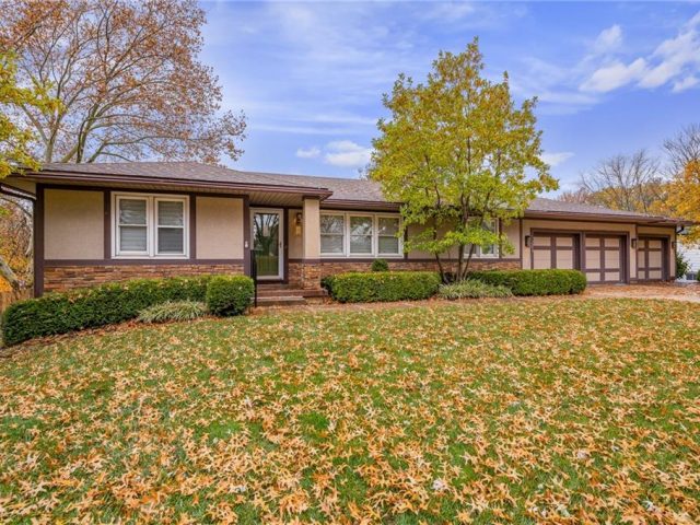 Homes for Sale in Liberty, MO 64068 | 1214  Scott Drive