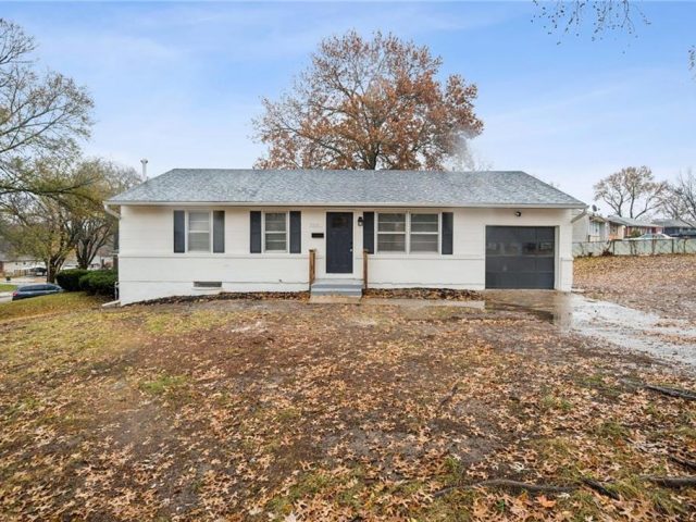 Homes for Sale in Kansas City, MO 64117 | 5101 NE 39th Street