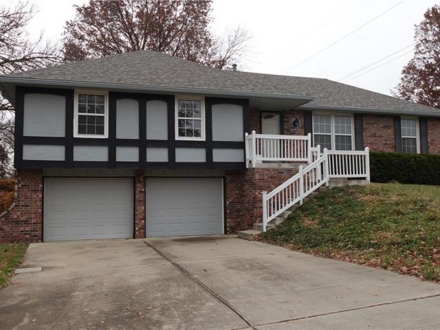 Homes for Sale in Kansas City, MO 64118 | 2010 NE 78th Street