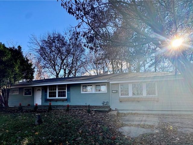 Homes for Sale in Liberty, MO 64068 | 745  Hillside Avenue