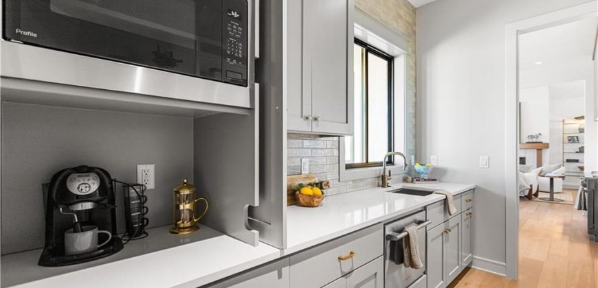 Homes for Sale in Parkville, MO 64152 | 7515 NW Fawn Circle