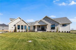 7515-NW-Fawn-Circle-mls-2551479-image-1
