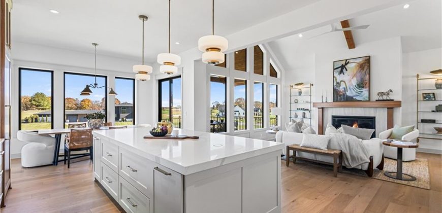 Homes for Sale in Parkville, MO 64152 | 7515 NW Fawn Circle