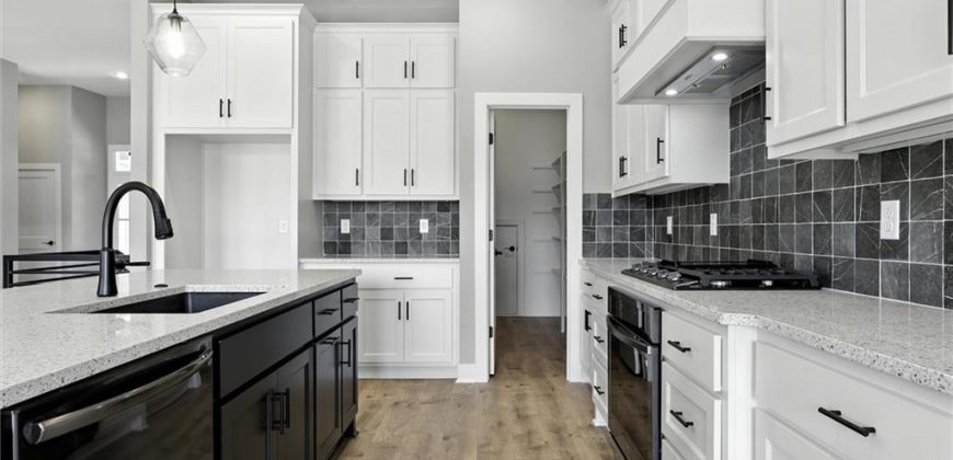 Homes for Sale in Kearney, MO 64060 | 2101  Crooked Creek Drive