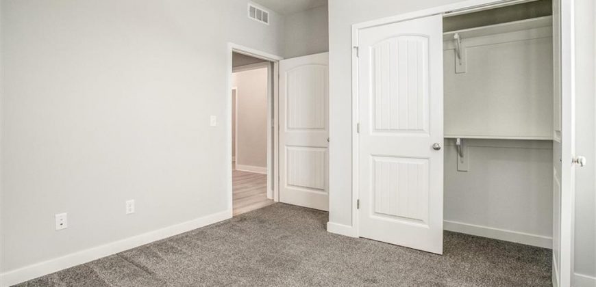 Homes for Sale in Kansas City, MO 64154 | 4005 NW 96th Street