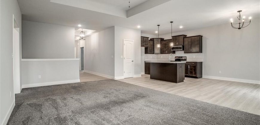 Homes for Sale in Kansas City, MO 64154 | 4005 NW 96th Street