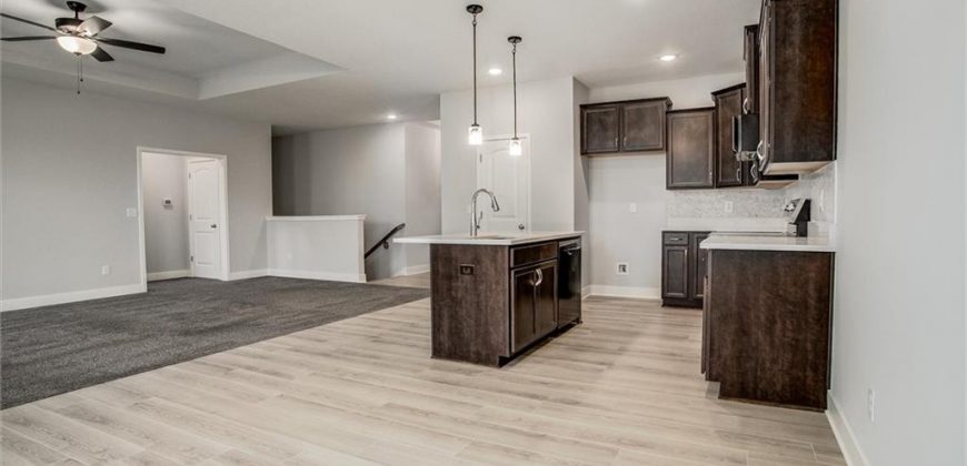 Homes for Sale in Kansas City, MO 64154 | 4005 NW 96th Street