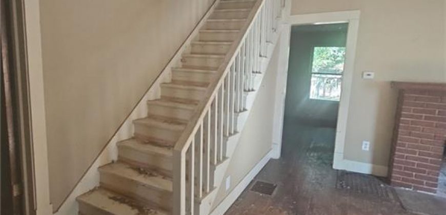 Homes for Sale in Kansas City, MO 64151 | 5301 NW Waukomis Drive