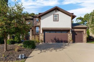 9726--Apple Blossom-Lane-mls-2582455-image-1