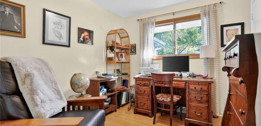 Homes for Sale in Kansas City, MO 64118 | 6159  Circle View Drive