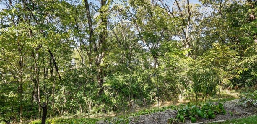 Homes for Sale in Kansas City, MO 64118 | 6159  Circle View Drive