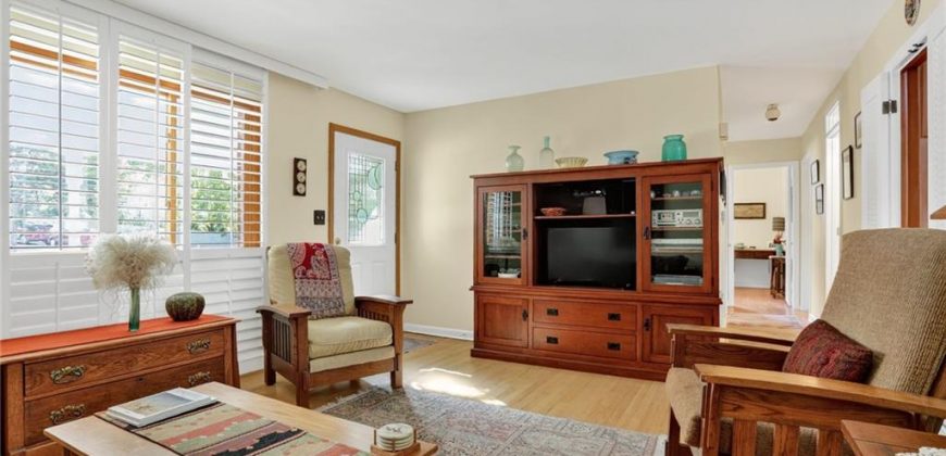 Homes for Sale in Kansas City, MO 64118 | 6159  Circle View Drive