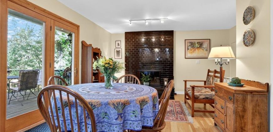 Homes for Sale in Kansas City, MO 64118 | 6159  Circle View Drive