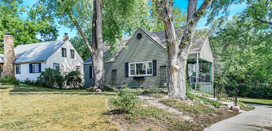 Homes for Sale in Kansas City, MO 64118 | 5103 NE Marvin Road