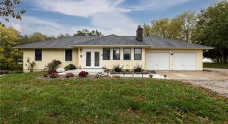 Homes for Sale in Smithville, MO 64089 | 17135  Smith Road