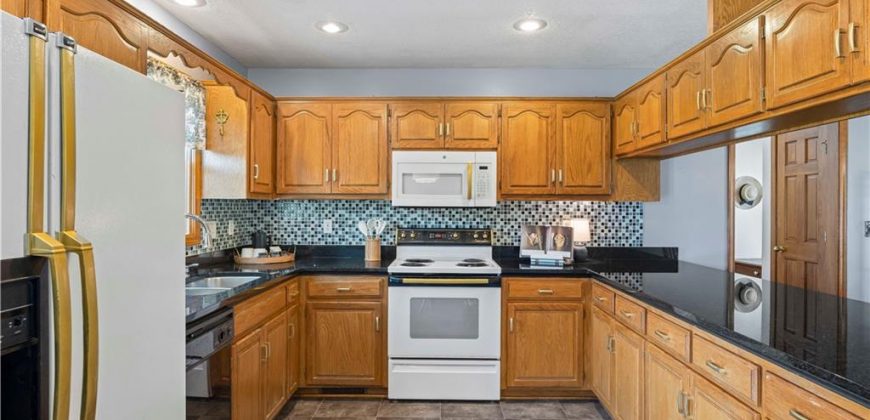 Homes for Sale in Smithville, MO 64068 | 15145  Lakeport Lane