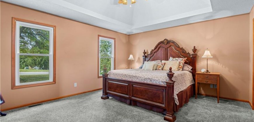 Homes for Sale in Smithville, MO 64068 | 15145  Lakeport Lane